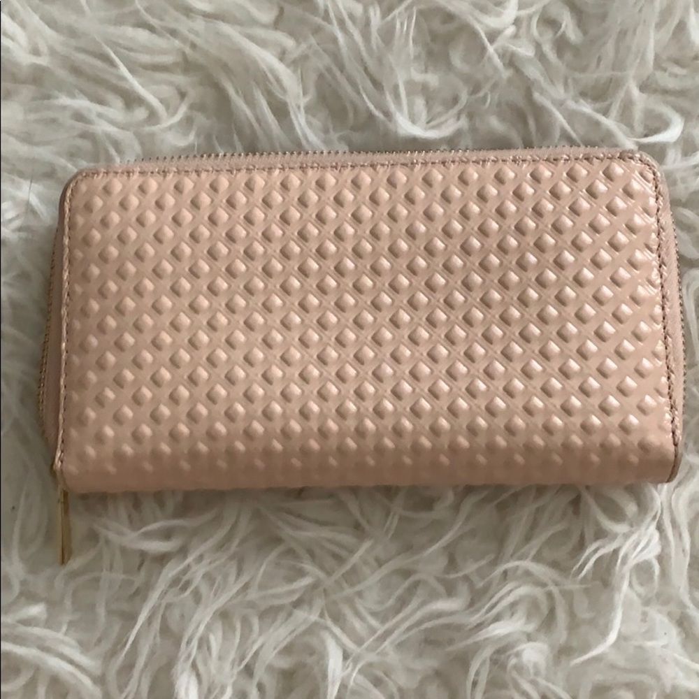 Wallet. - Picture 2 of 4